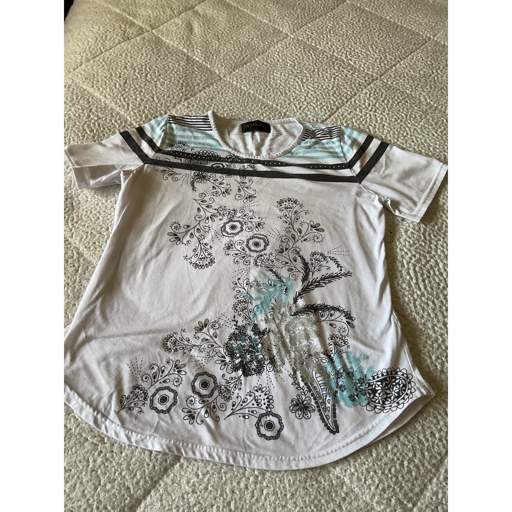 La‎ Madona Graphic Tee Women XL White Excellent Floral Paisley Studded Top